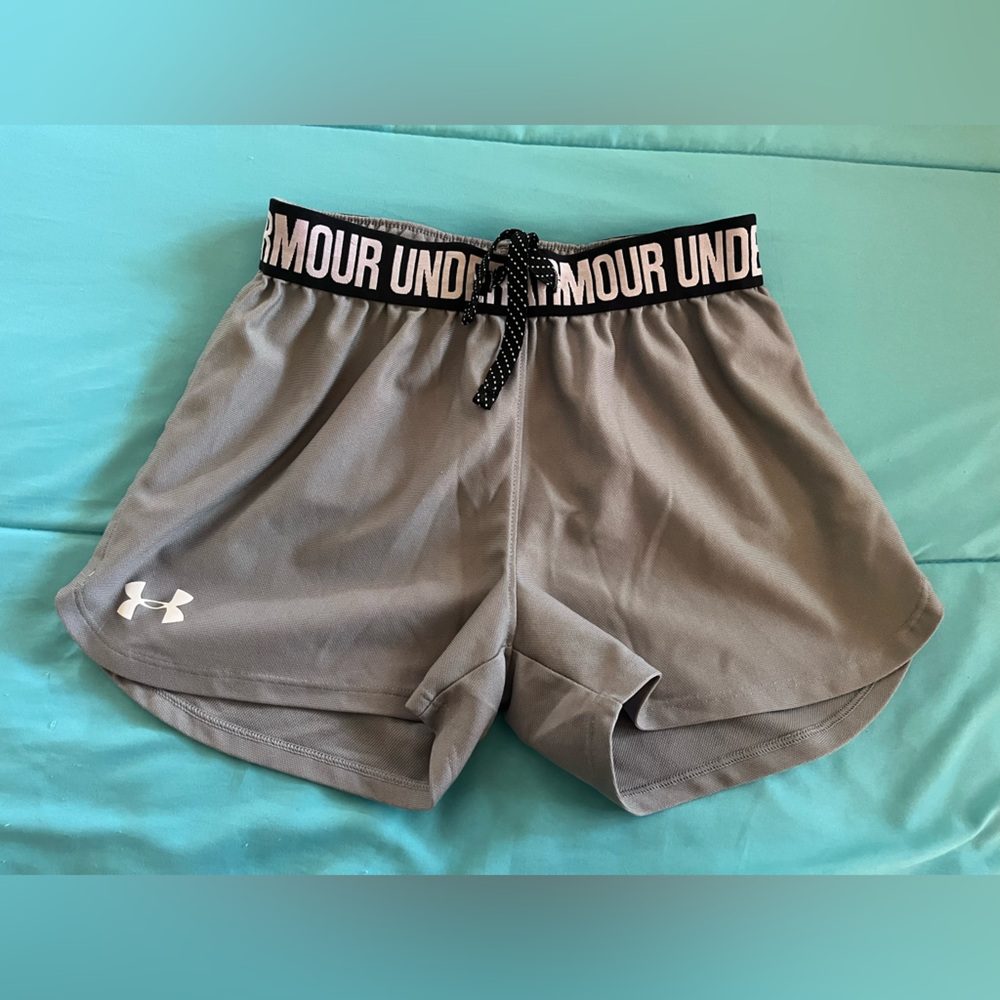 Under Armour Gray Athletic Shorts Lightweight Elastic Waistband